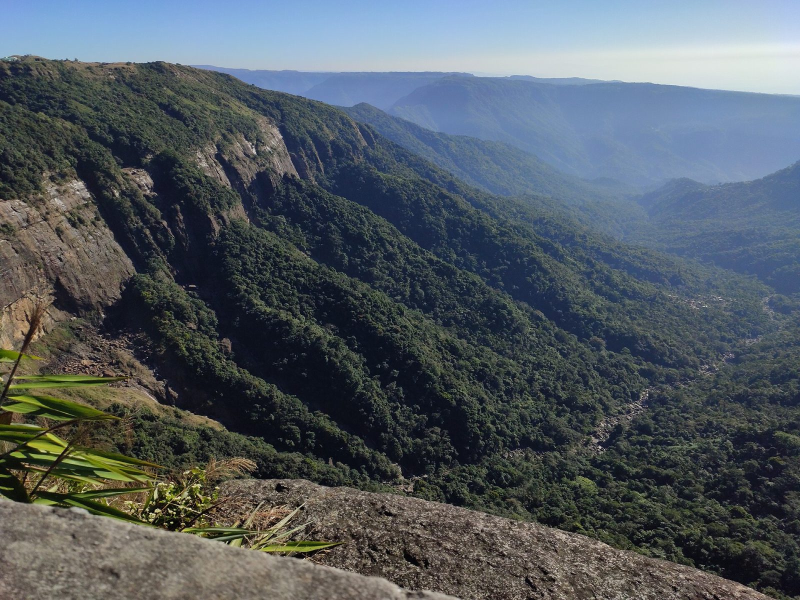 Mystic Meghalaya | FREE Nongriat Trek